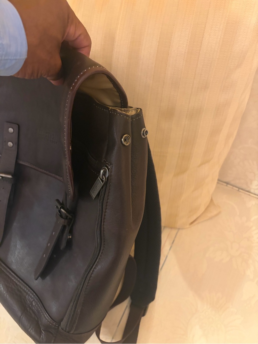 Kenneth Cole Reaction Dark Brown Leather Flap Backpack - Picture 5 of 8